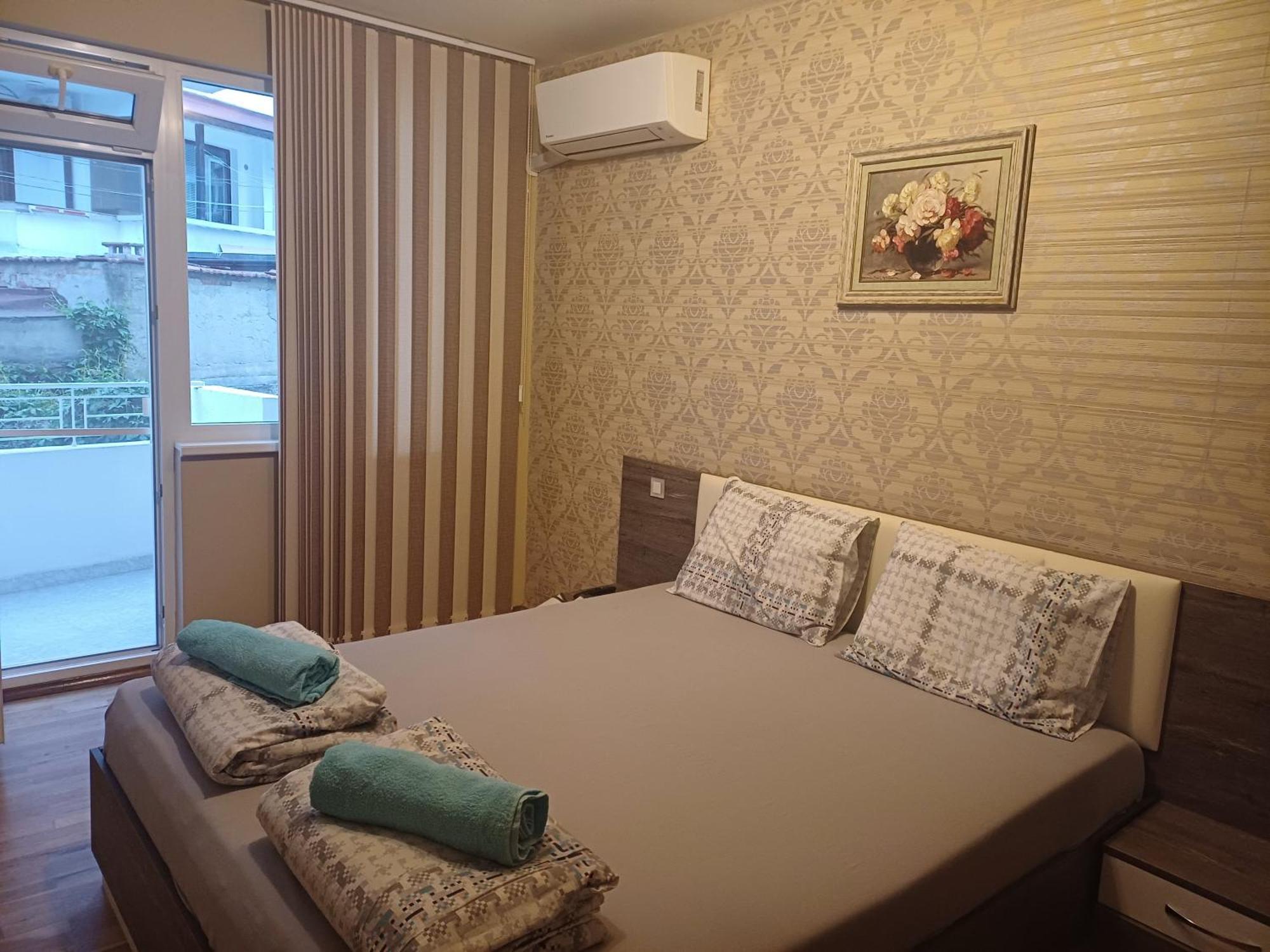 Апартаменти И Стаи За Гости Анхиало Pomorie Esterno foto