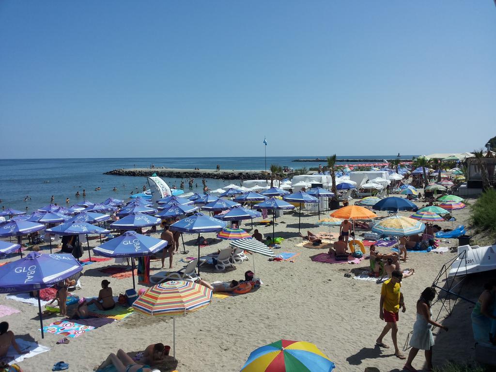 Апартаменти И Стаи За Гости Анхиало Pomorie Esterno foto